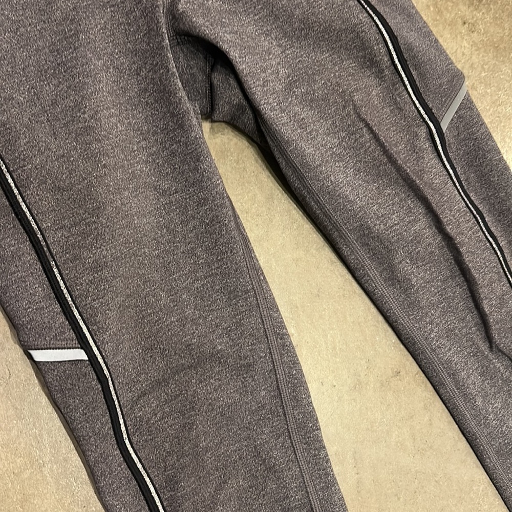 Lululemon Speed Up Leggings - Picture 2 of 6